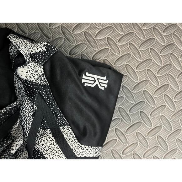 NWT Mens Nike Kyrie Dri-Fit Elite Basketball Shorts Gray Duke University Size XL - Picture 9 of 10